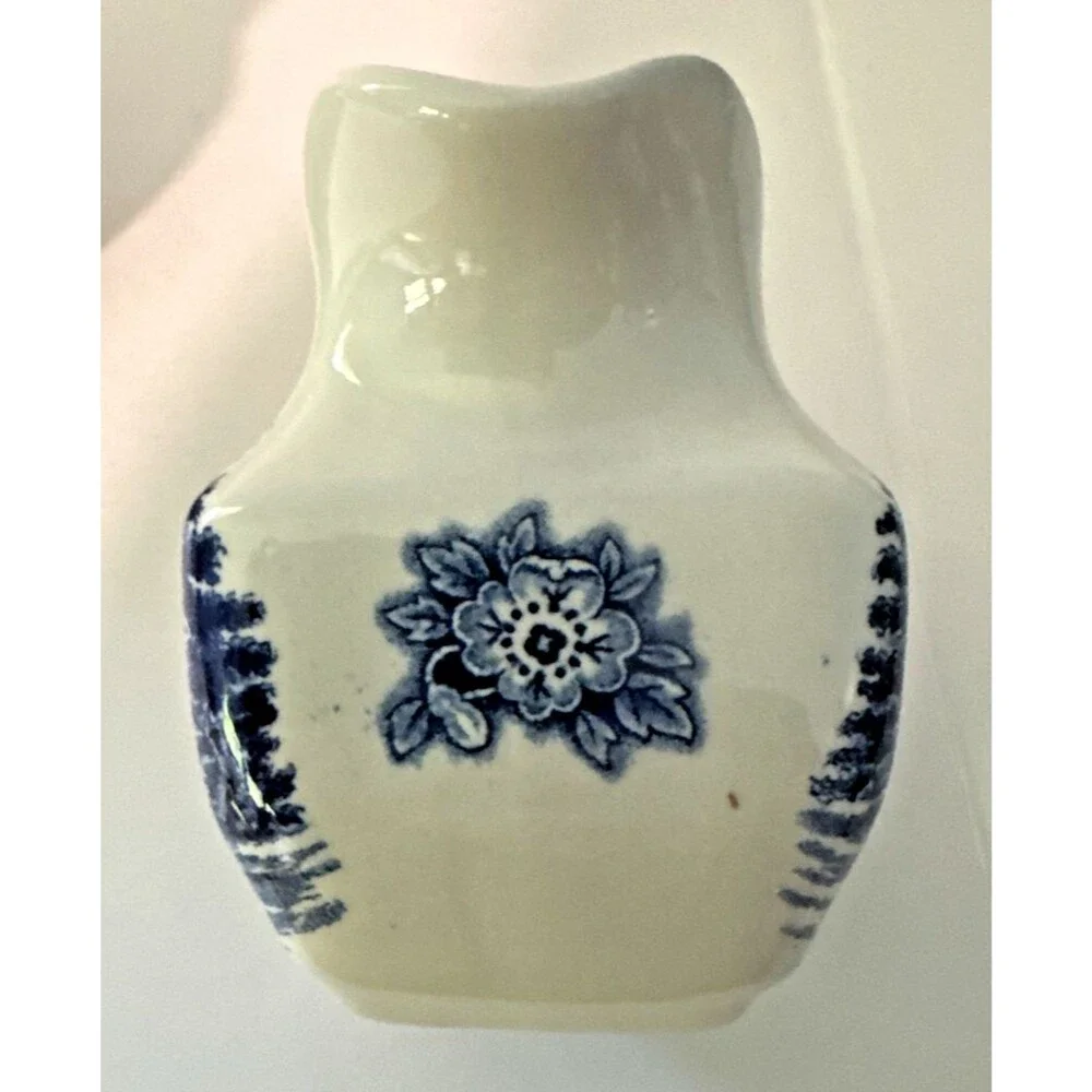 VTG Liberty Blue Creamer & Sugar Historic Colonial Scenes Paul Revere Betsy Ross